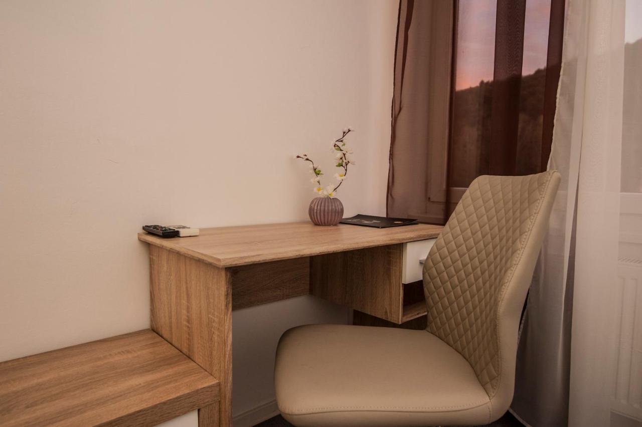 Hotel Faraon تْسيلْيي المظهر الخارجي الصورة