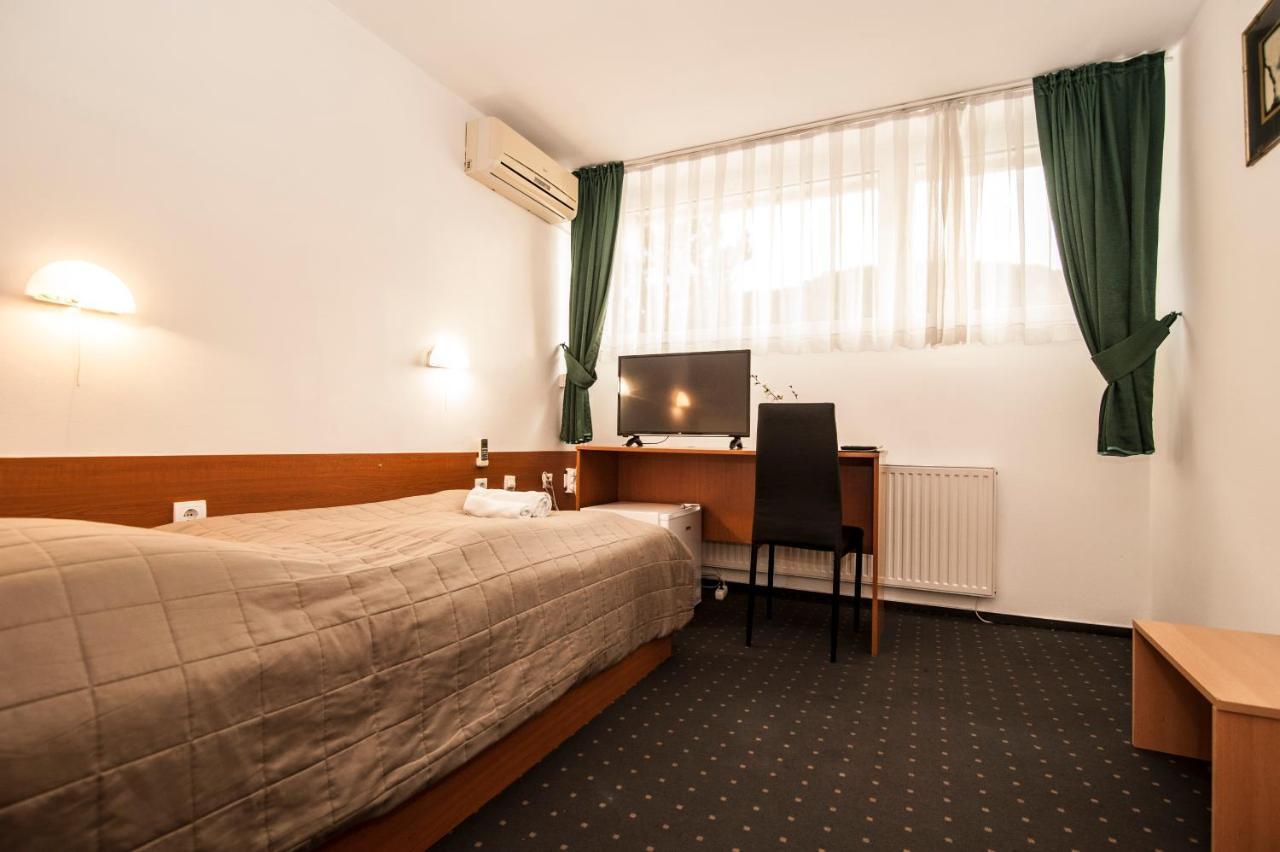 Hotel Faraon تْسيلْيي المظهر الخارجي الصورة