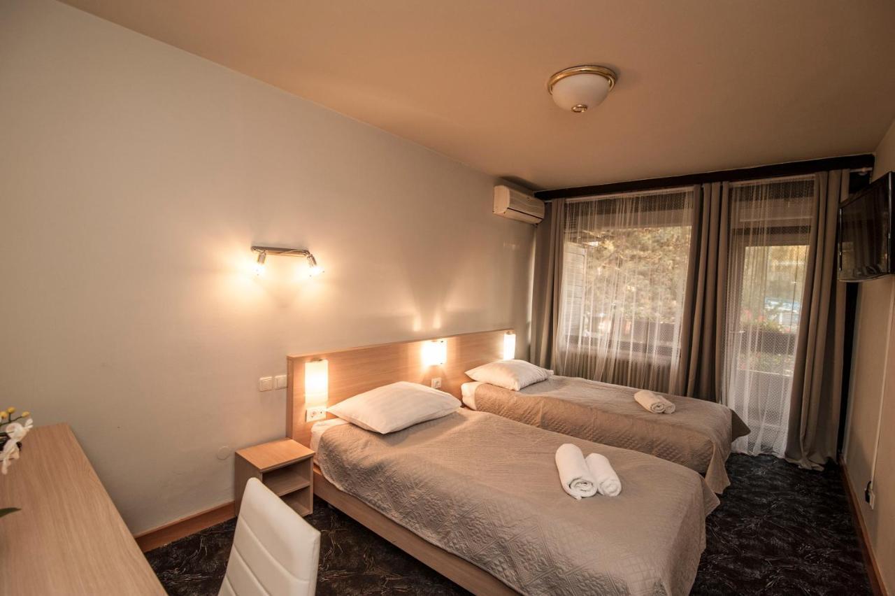 Hotel Faraon تْسيلْيي المظهر الخارجي الصورة